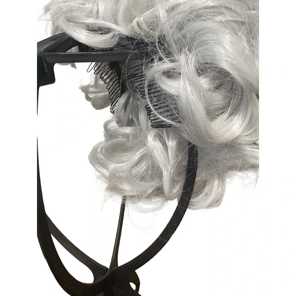 Earshot synthetic hair